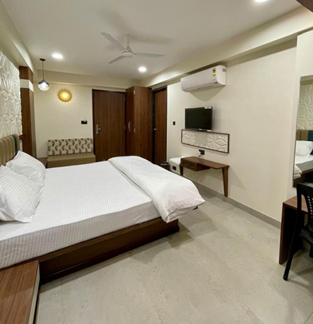 1 x Executive Room 
